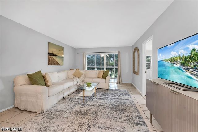 499 Forest Lakes BLVD 312, Naples, FL 34105