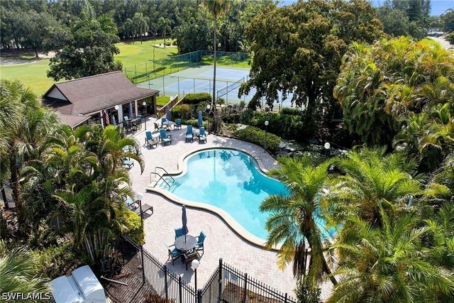 499 Forest Lakes BLVD 312, Naples, FL 34105