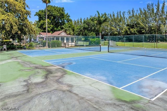499 Forest Lakes BLVD 312, Naples, FL 34105