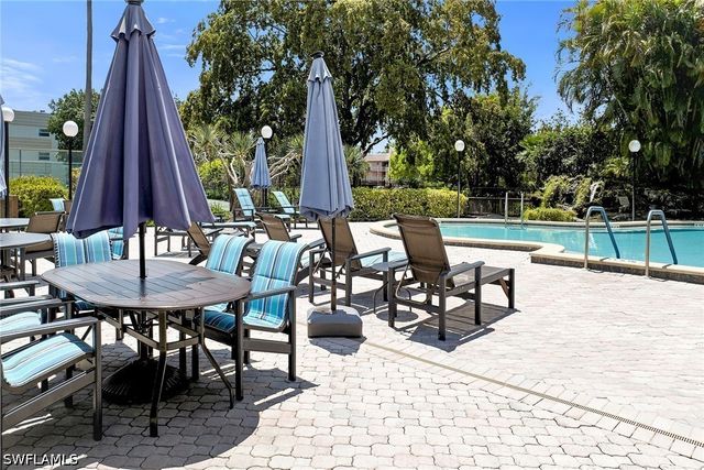 499 Forest Lakes BLVD 312, Naples, FL 34105