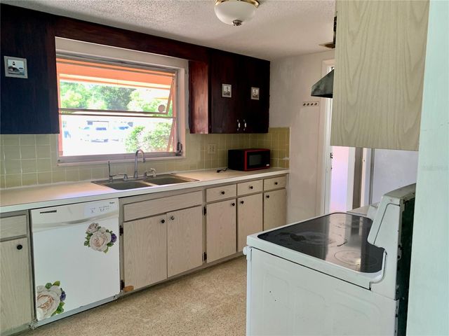 8024 JASMINE BOULEVARD, Port Richey, FL 34668