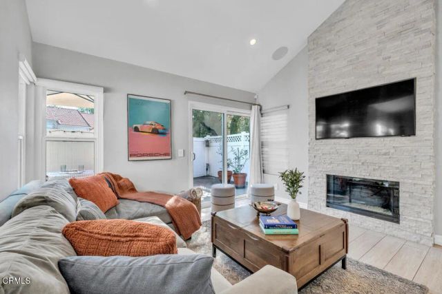 6301 Honolulu Avenue 47, Tujunga, CA 91042