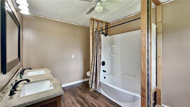 77 York Drive NE, Plainville, GA 30733