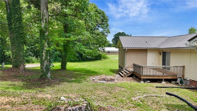 77 York Drive NE, Plainville, GA 30733