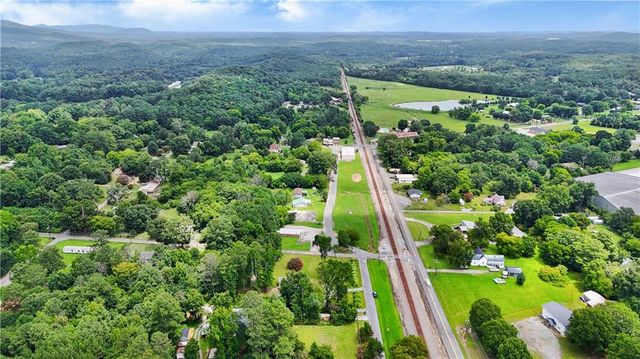77 York Drive NE, Plainville, GA 30733