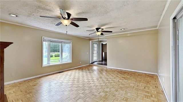 77 York Drive NE, Plainville, GA 30733