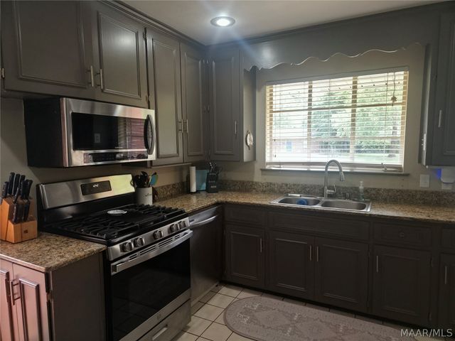 3739 Honeysuckle Road, Montgomery, AL 36109