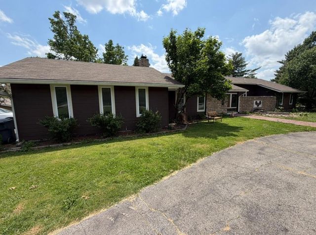 11709 W Harmony Lane, Olathe, KS 66062