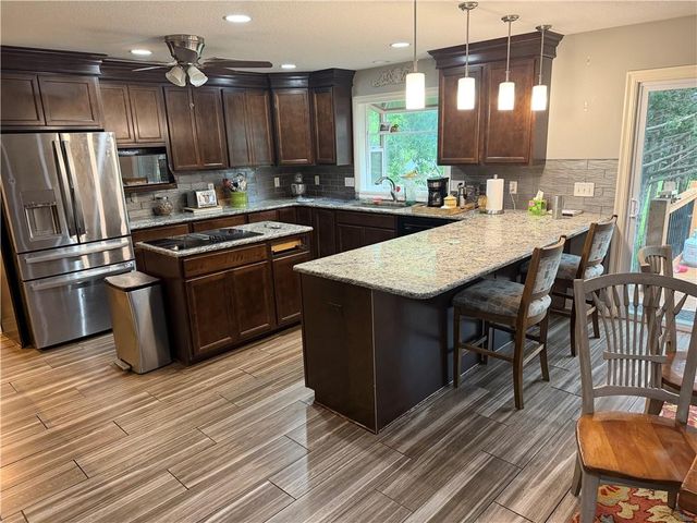 11709 W Harmony Lane, Olathe, KS 66062