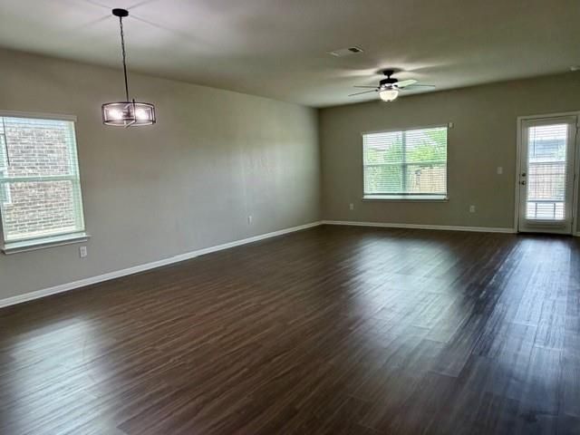 133 Shiner LN, Georgetown, TX 78626