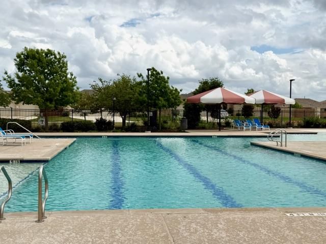133 Shiner LN, Georgetown, TX 78626