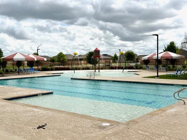 133 Shiner LN, Georgetown, TX 78626