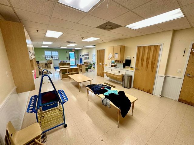 1301 N Lakeline BLVD, Cedar Park, TX 78613