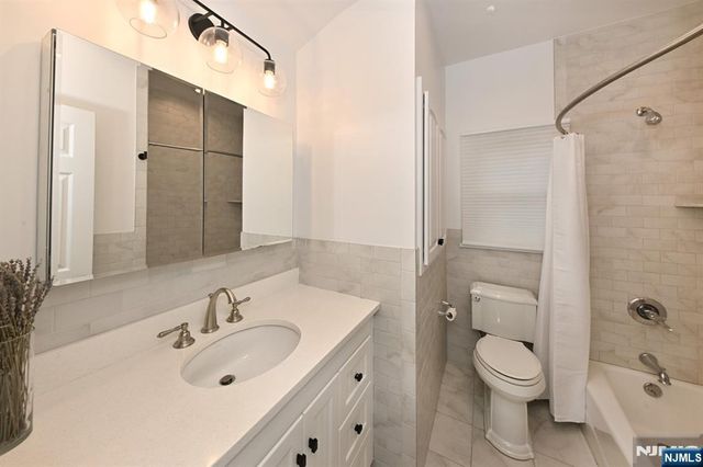 621 Stanley Place, River Vale, NJ 07675