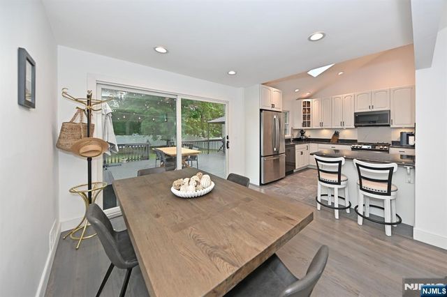 621 Stanley Place, River Vale, NJ 07675