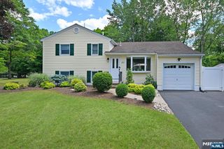 621 Stanley Place, River Vale, NJ 07675