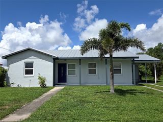 154 SALEM AVENUE NW, Port Charlotte, FL 33952