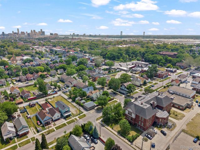 2100 Lansing Street, Detroit, MI 48209