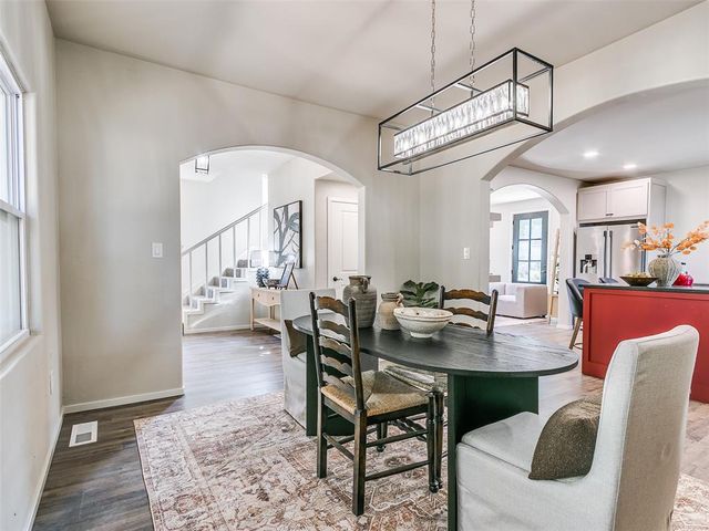 105 E College Avenue, Guthrie, OK 73044