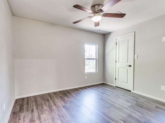 105 E College Avenue, Guthrie, OK 73044