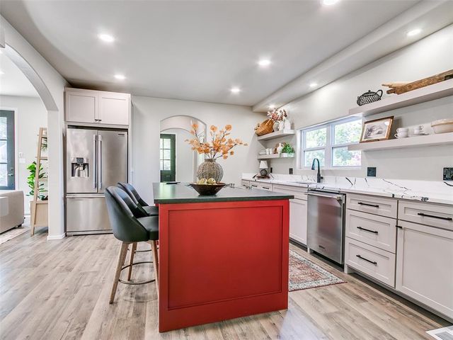 105 E College Avenue, Guthrie, OK 73044