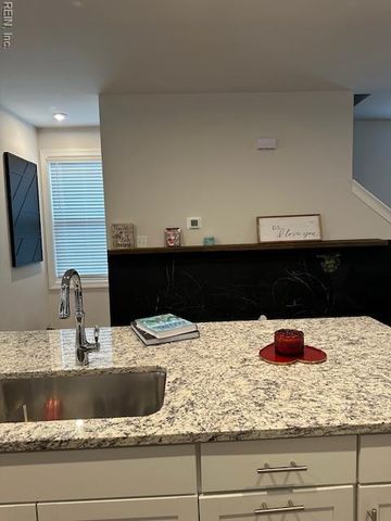 1500 Stanford LN, Newport News, VA 23608