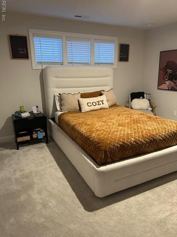 1500 Stanford LN, Newport News, VA 23608