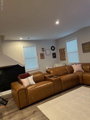 1500 Stanford LN, Newport News, VA 23608