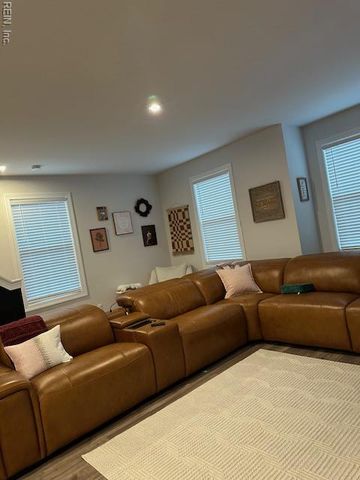 1500 Stanford LN, Newport News, VA 23608