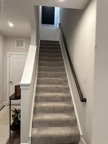 1500 Stanford LN, Newport News, VA 23608