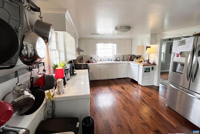 211 NW 5TH ST, Charlottesville, VA 22903