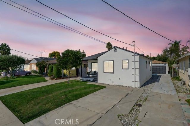 1513 W 215th Street, Torrance, CA 90501