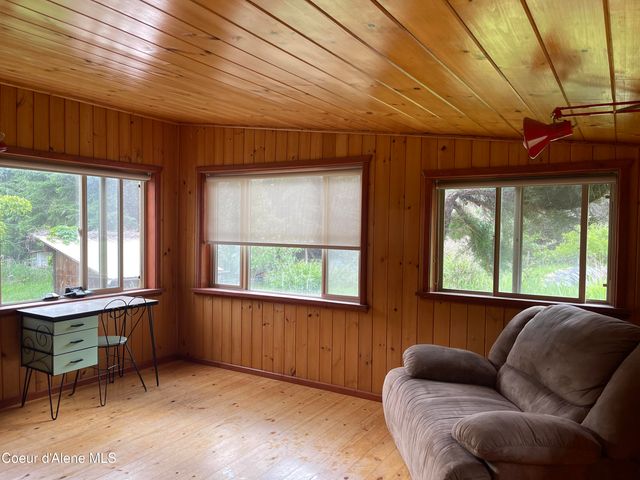 2447 Turner Hill Rd, Bonners Ferry, ID 83805