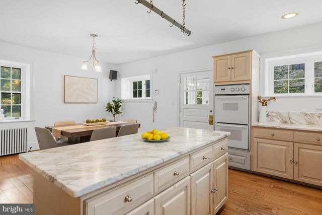 435 W ALLENS LN, Philadelphia, PA 19119