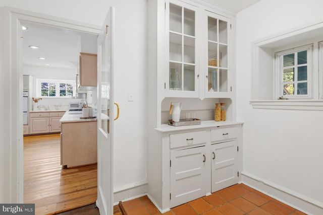 435 W ALLENS LN, Philadelphia, PA 19119