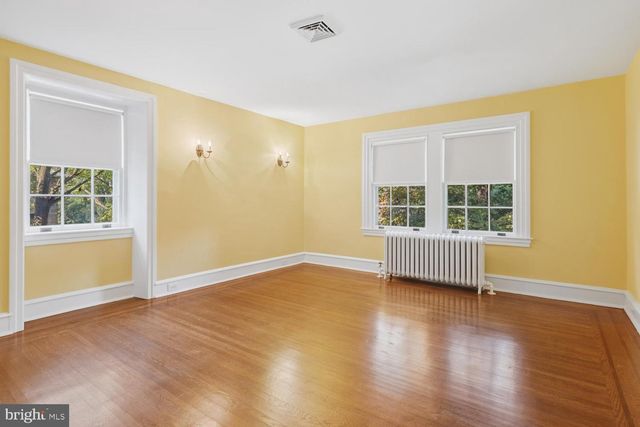 435 W ALLENS LN, Philadelphia, PA 19119