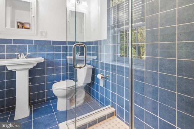 435 W ALLENS LN, Philadelphia, PA 19119