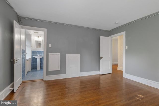 435 W ALLENS LN, Philadelphia, PA 19119
