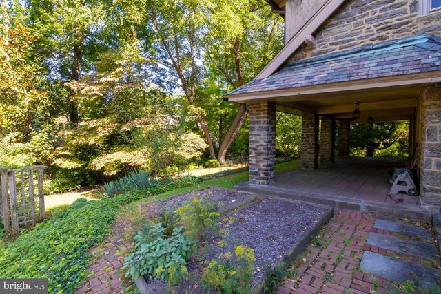 435 W ALLENS LN, Philadelphia, PA 19119