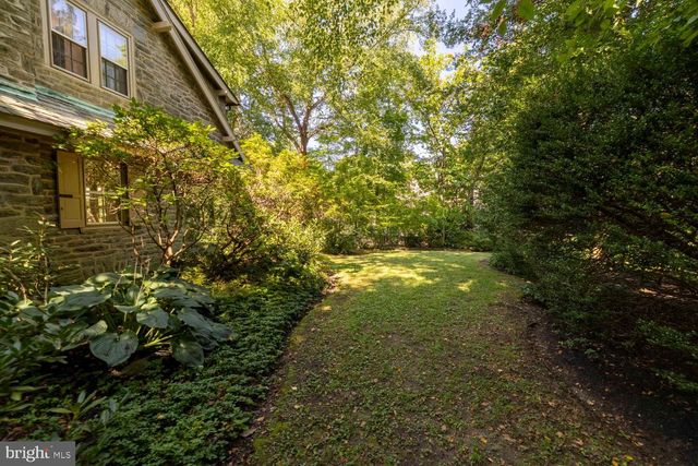 435 W ALLENS LN, Philadelphia, PA 19119
