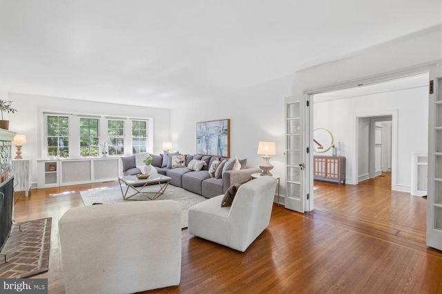 435 W ALLENS LN, Philadelphia, PA 19119