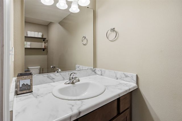 1131 16th Street, Cedar Rapids, IA 52403