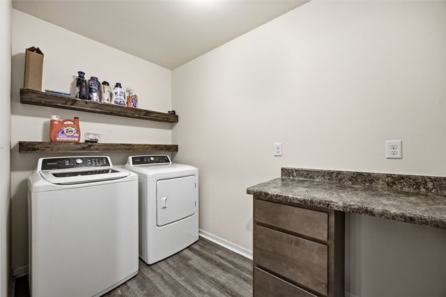 1131 16th Street, Cedar Rapids, IA 52403