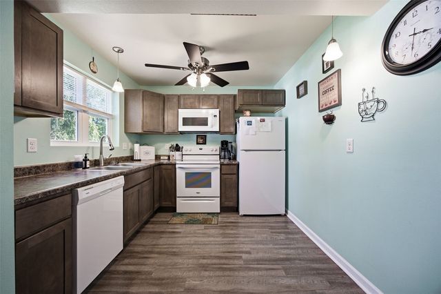 1131 16th Street, Cedar Rapids, IA 52403