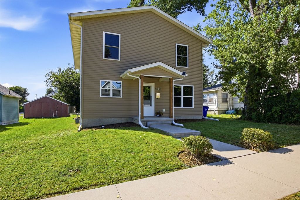 1131 16th Street, Cedar Rapids, IA 52403
