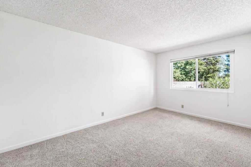 Image 13 of property listing at 22821 Longdown Road, Cupertino, CA 95014