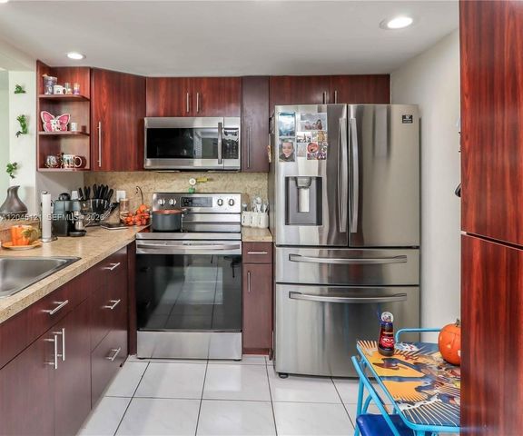 2055 SW 122nd Ave 306, Miami, FL 33175