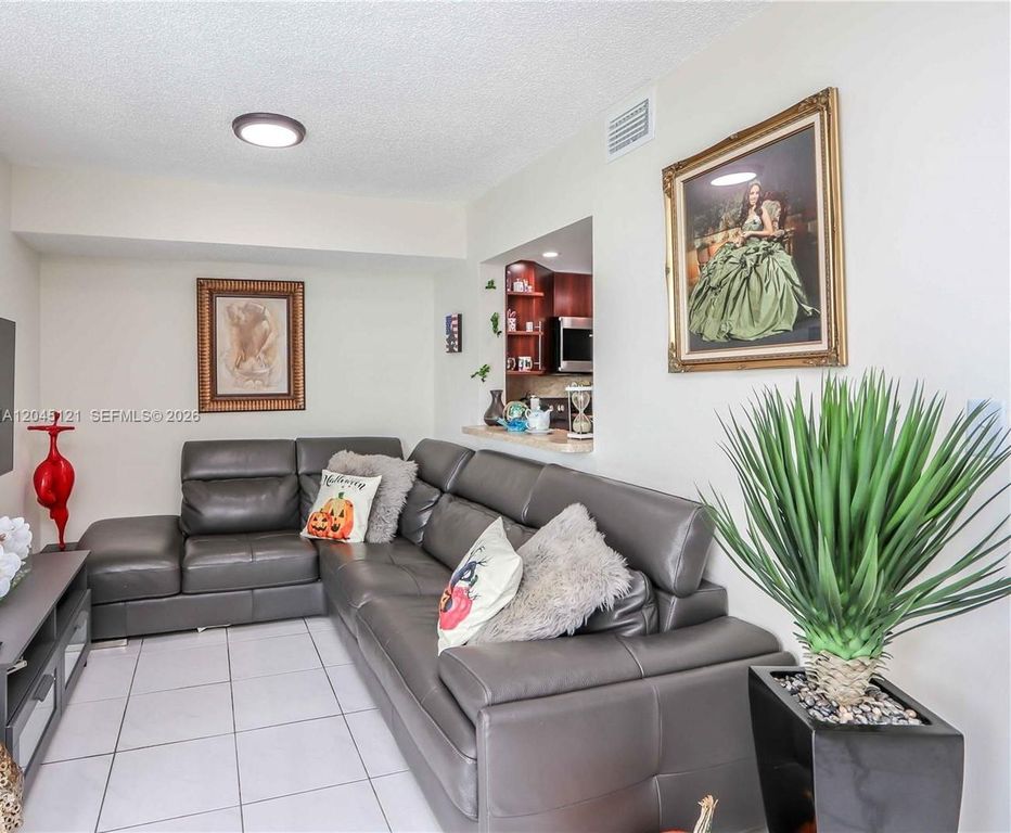 2055 SW 122nd Ave 306, Miami, FL 33175