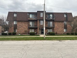 14525 S Manistee Avenue 2B, Burnham, IL 60633