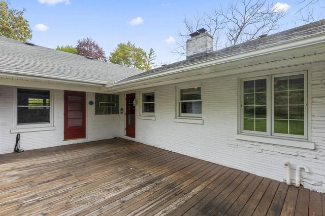 825 Kurtis DRIVE, Elm Grove, WI 53122